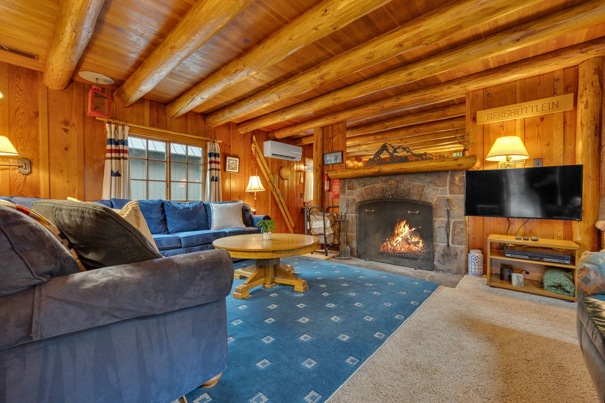 Berghuttlein Getaway - Cozy family alpine retreat with creek access — photo 7