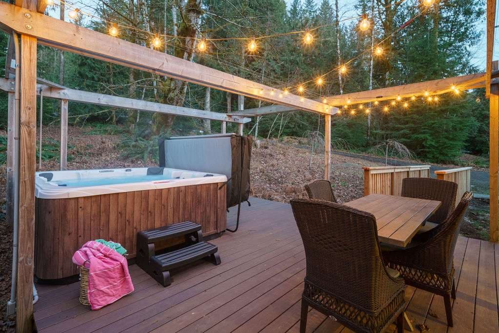 Chateau Relaxeau: Game Room Hot Tub Pet Friendly — photo 6