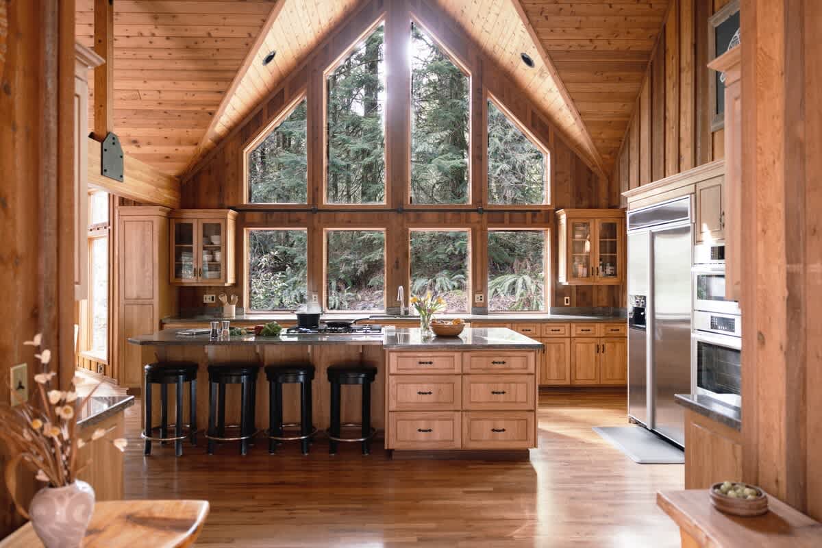 Forrest Lodge Large Private Luxury w Hot Tub — photo 4