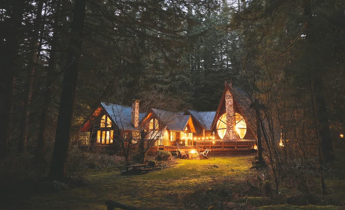 Forrest Lodge Large Private Luxury w Hot Tub — photo 2