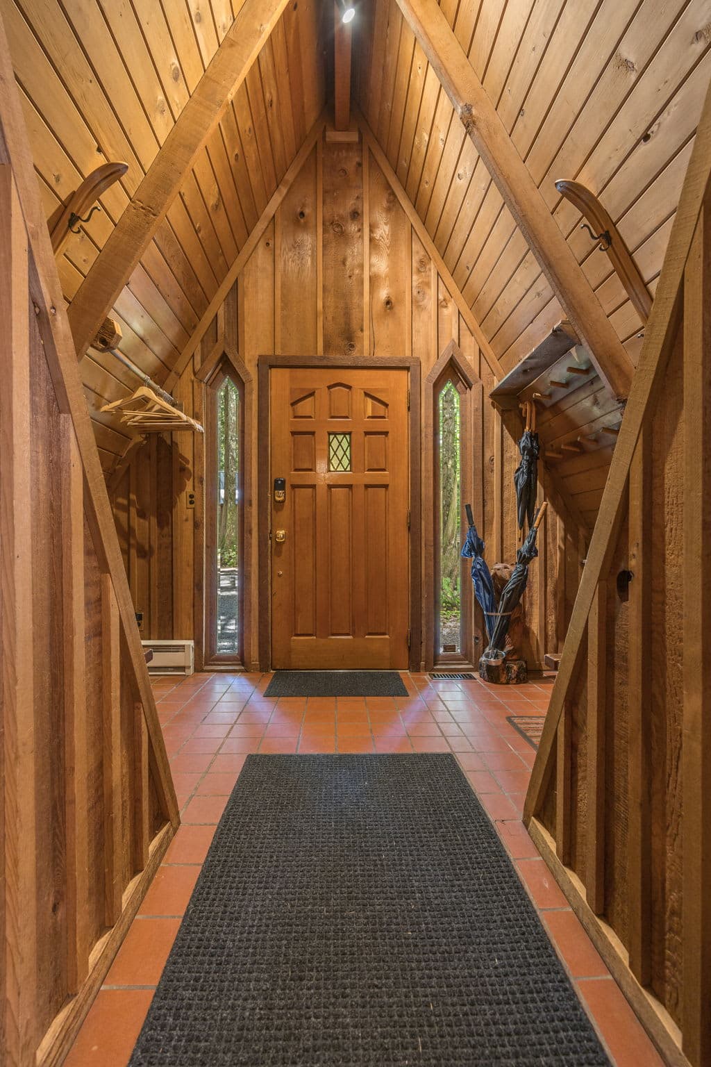 Forrest Lodge Luxe with Hot Tub & Sauna — photo 8