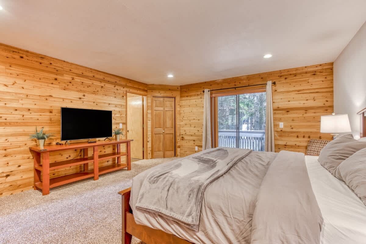 Great Blue Lodge - Scenic escape | Hot tub & sauna — photo 5