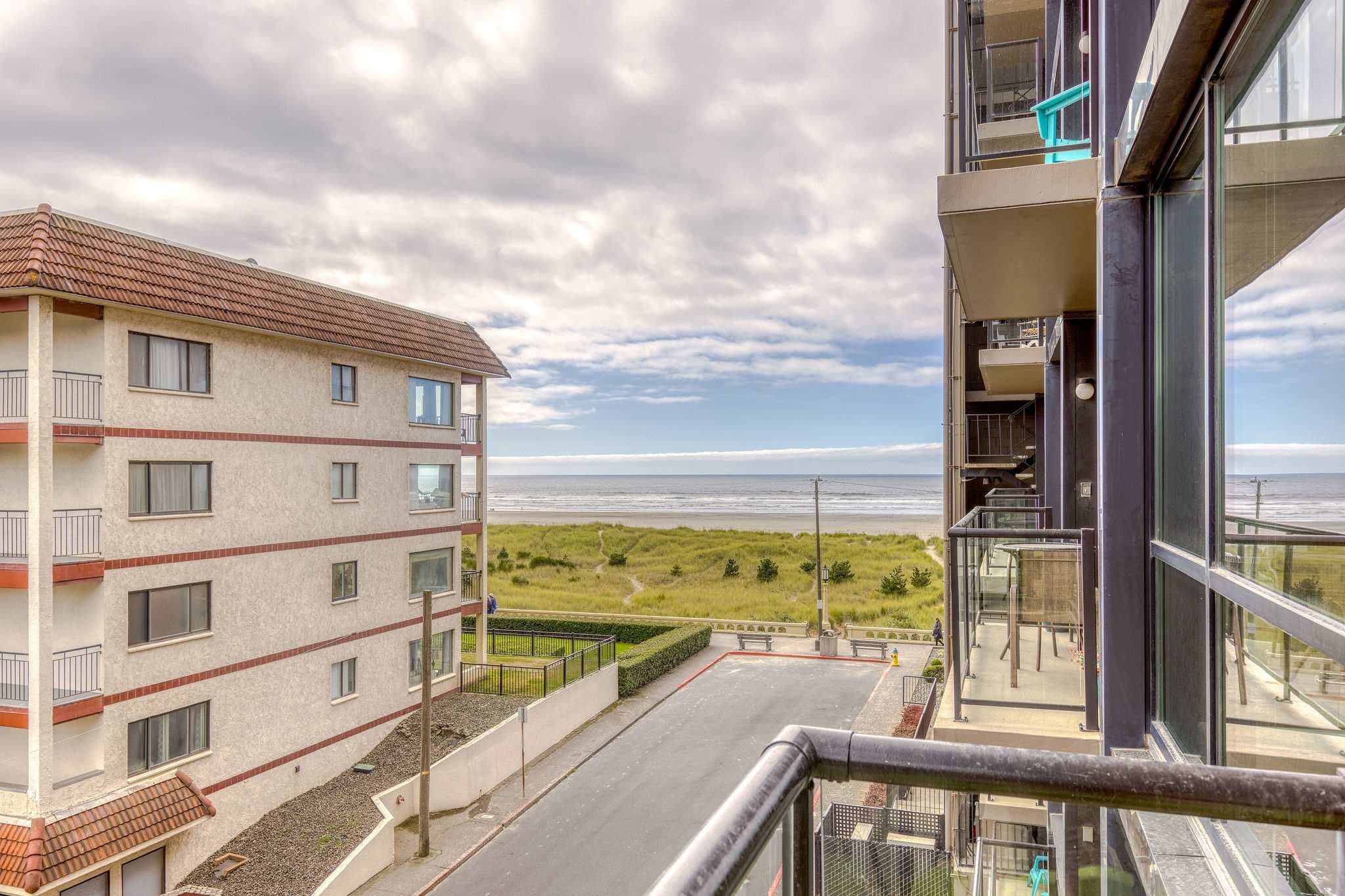 Sand & Sea (314) Blue Sky Tranquility-Balcony — photo 2