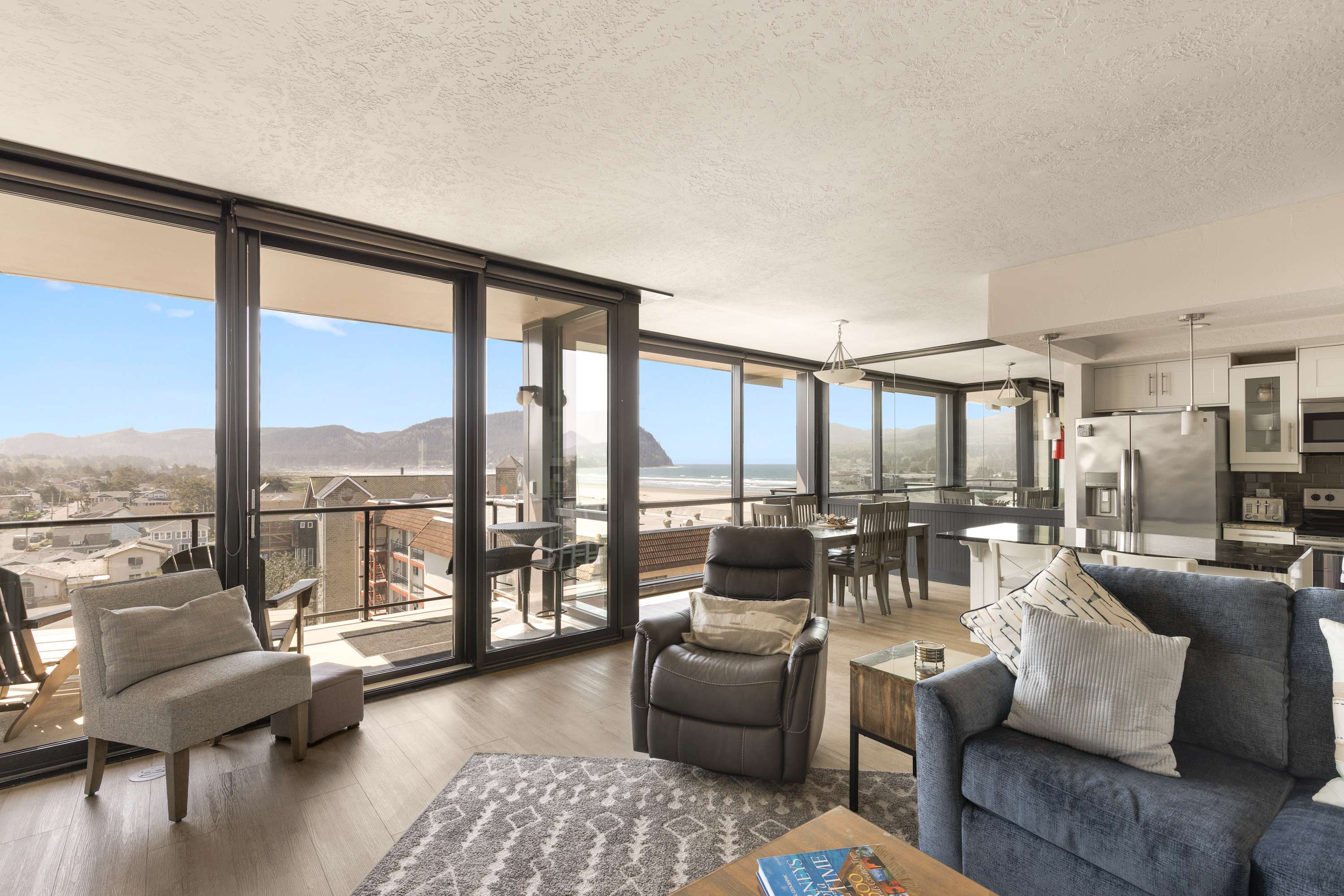 Sand & Sea (614) Tillamook Vista – Top-Floor Lux — photo 3
