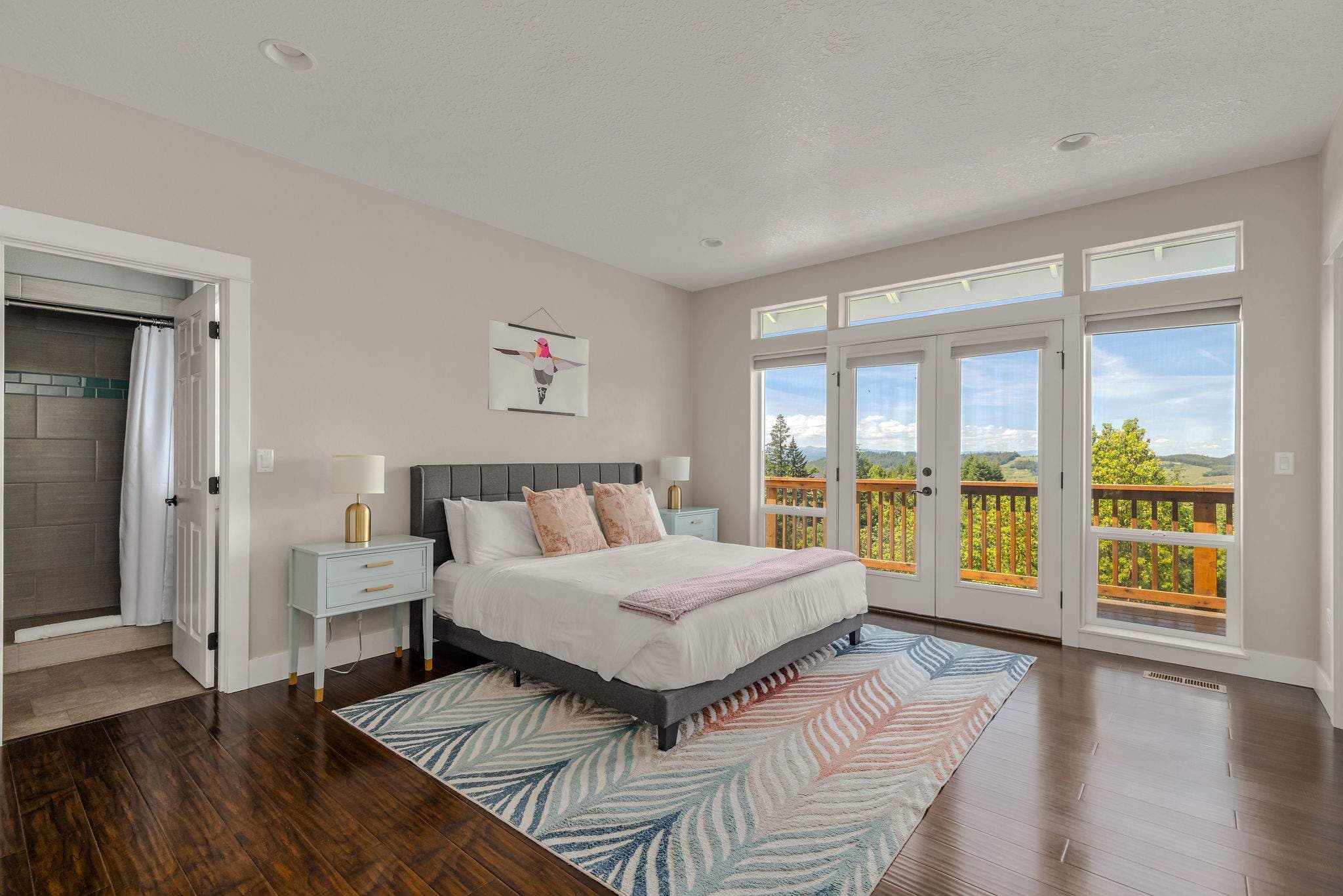 The Perch - Eola Hills Pet Friendly w Hot tub — photo 4